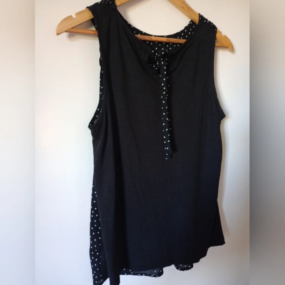 Elle Black Polka Dot Sleeveless Top Size Medium - Picture 6 of 10